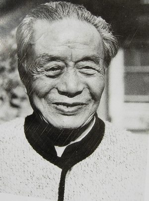 “再造”詩人