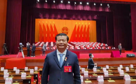 省人大代表李楚源：發揮龍頭公司帶動引領協同作用，助力传统医学保健品強省建設
